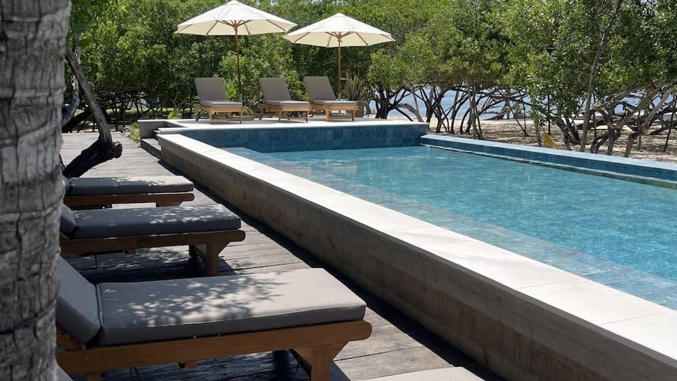 Sabai Beach Hotel