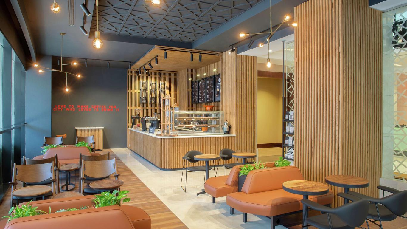 DoubleTree by Hilton Doha - Al Sadd