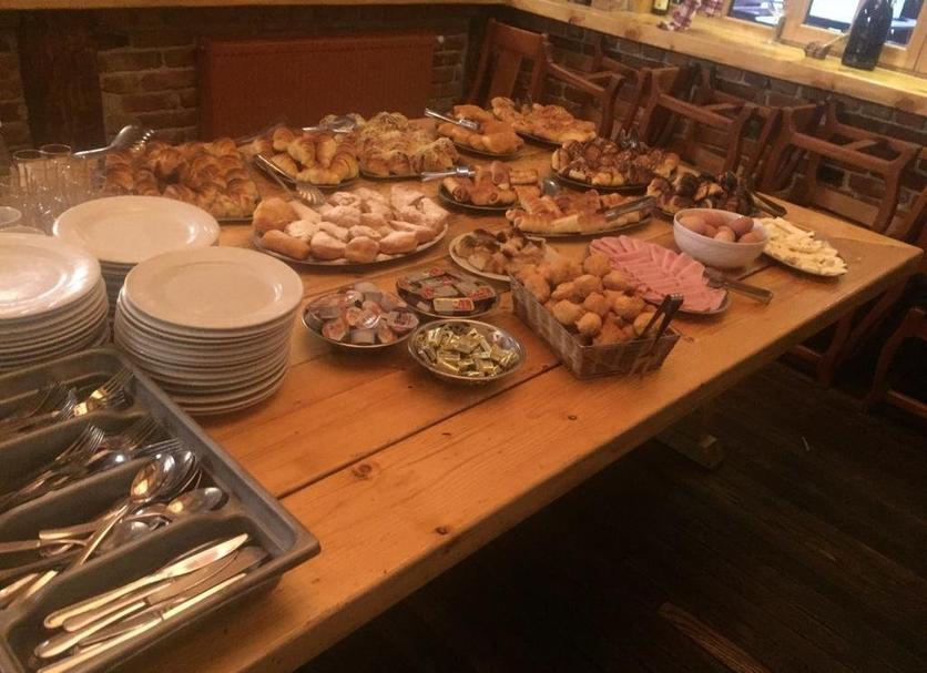 Buffet Photo