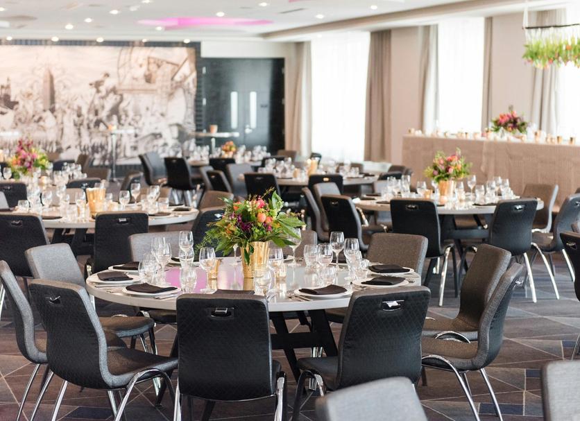 Banquet hall Photo