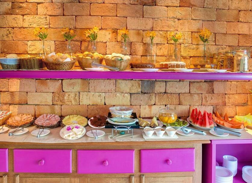 Buffet Photo