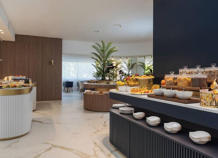 Buffet Photo