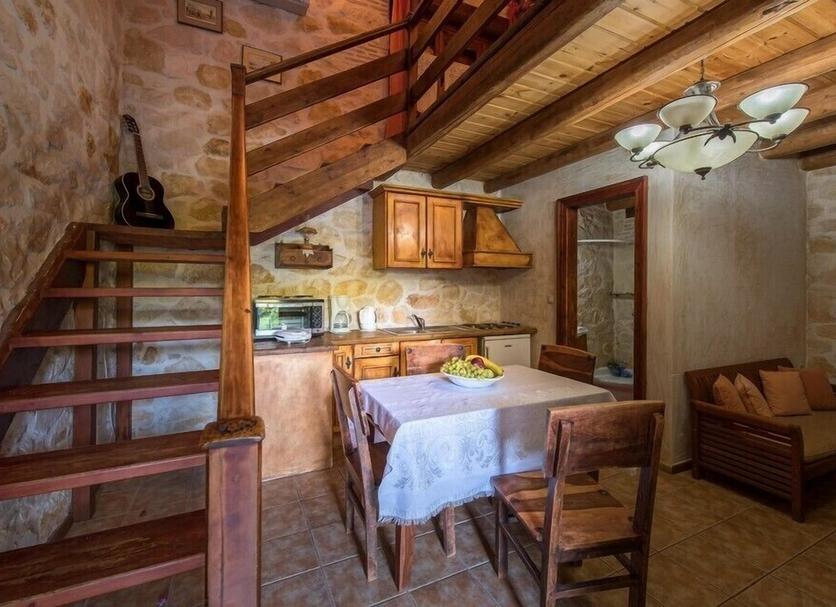 Dining room Photo
