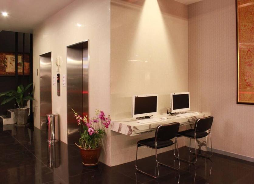 Business centre Photo
