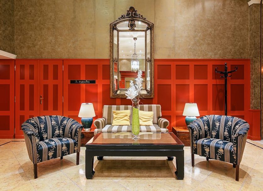Lounge Photo