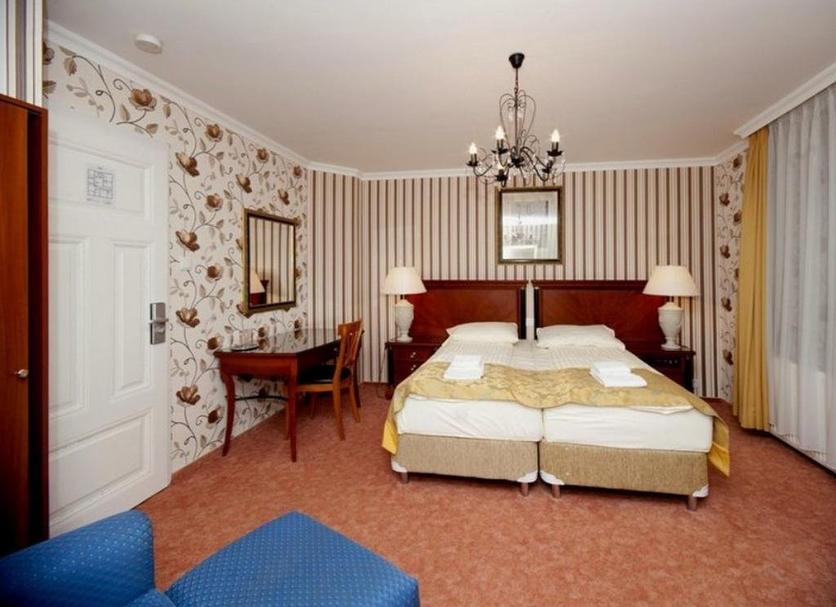Bedroom Photo