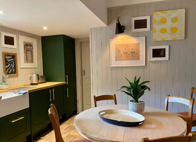 Dining room Photo