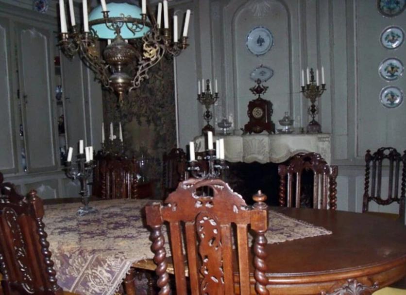 Dining room Photo