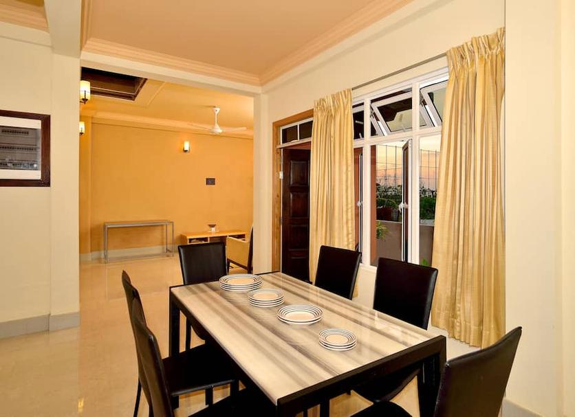 Dining room Photo