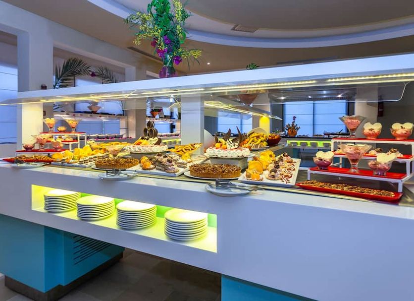Buffet Photo