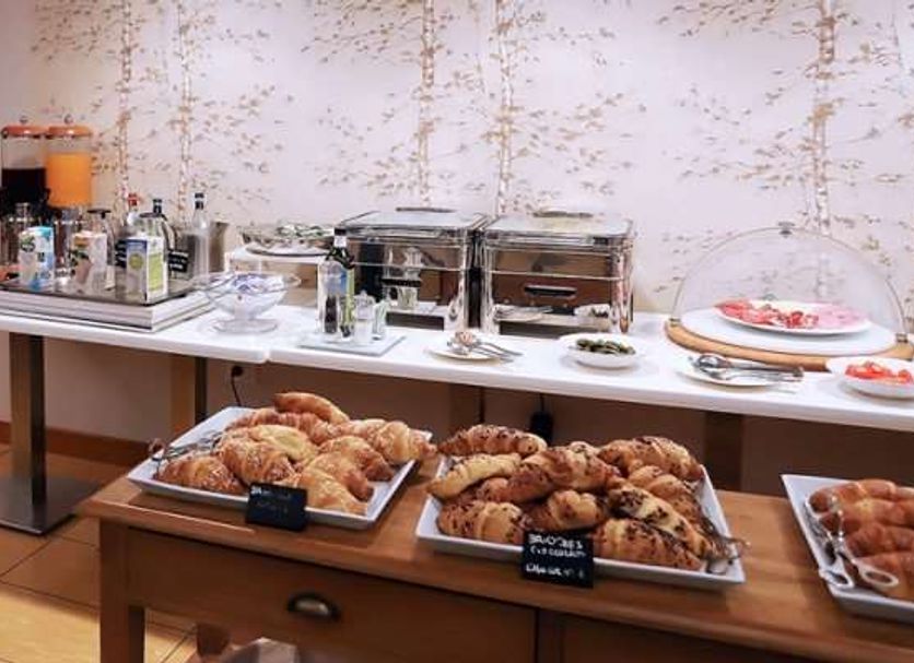 Buffet Photo