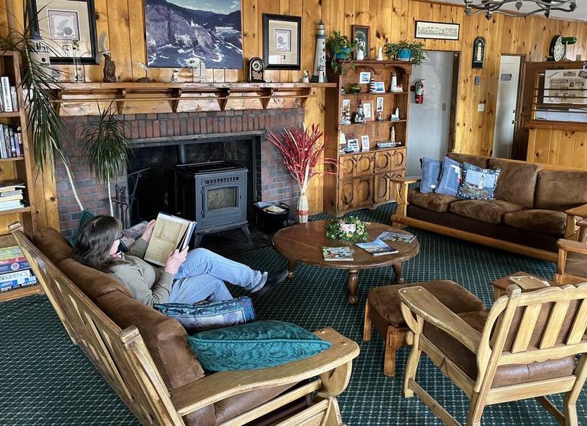 Lounge Photo