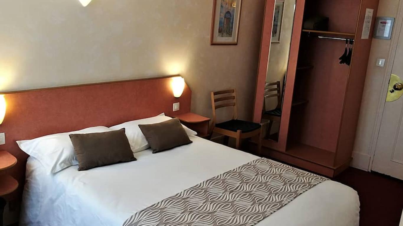 Nouvel Hotel