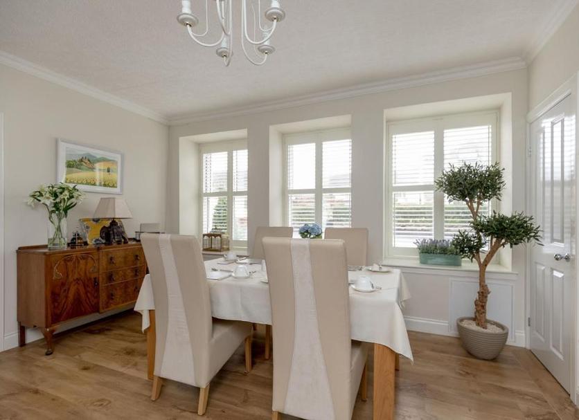 Dining room Photo