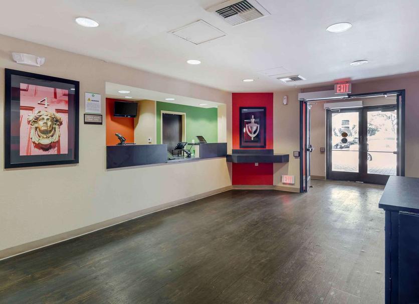 Front desk Photo