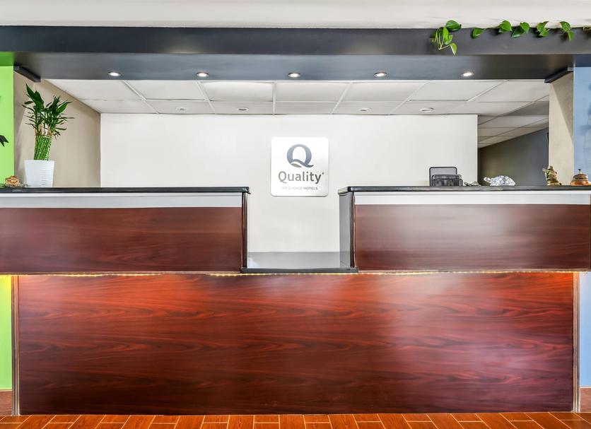 Front desk Photo