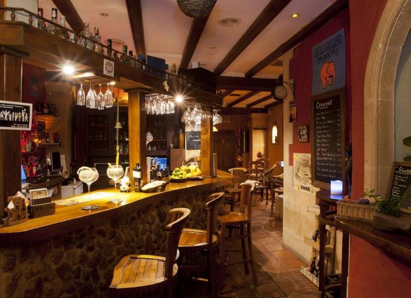 Bar Photo