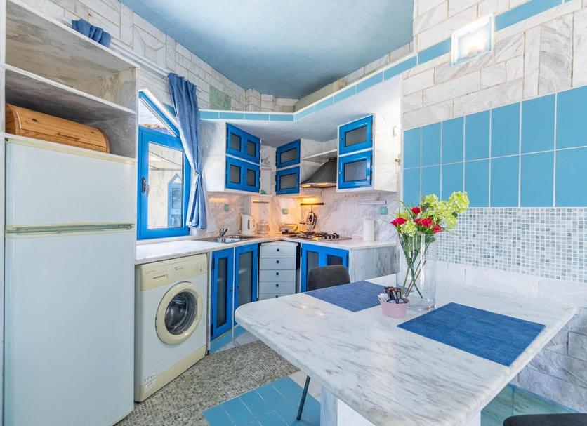 Kitchen Photo
