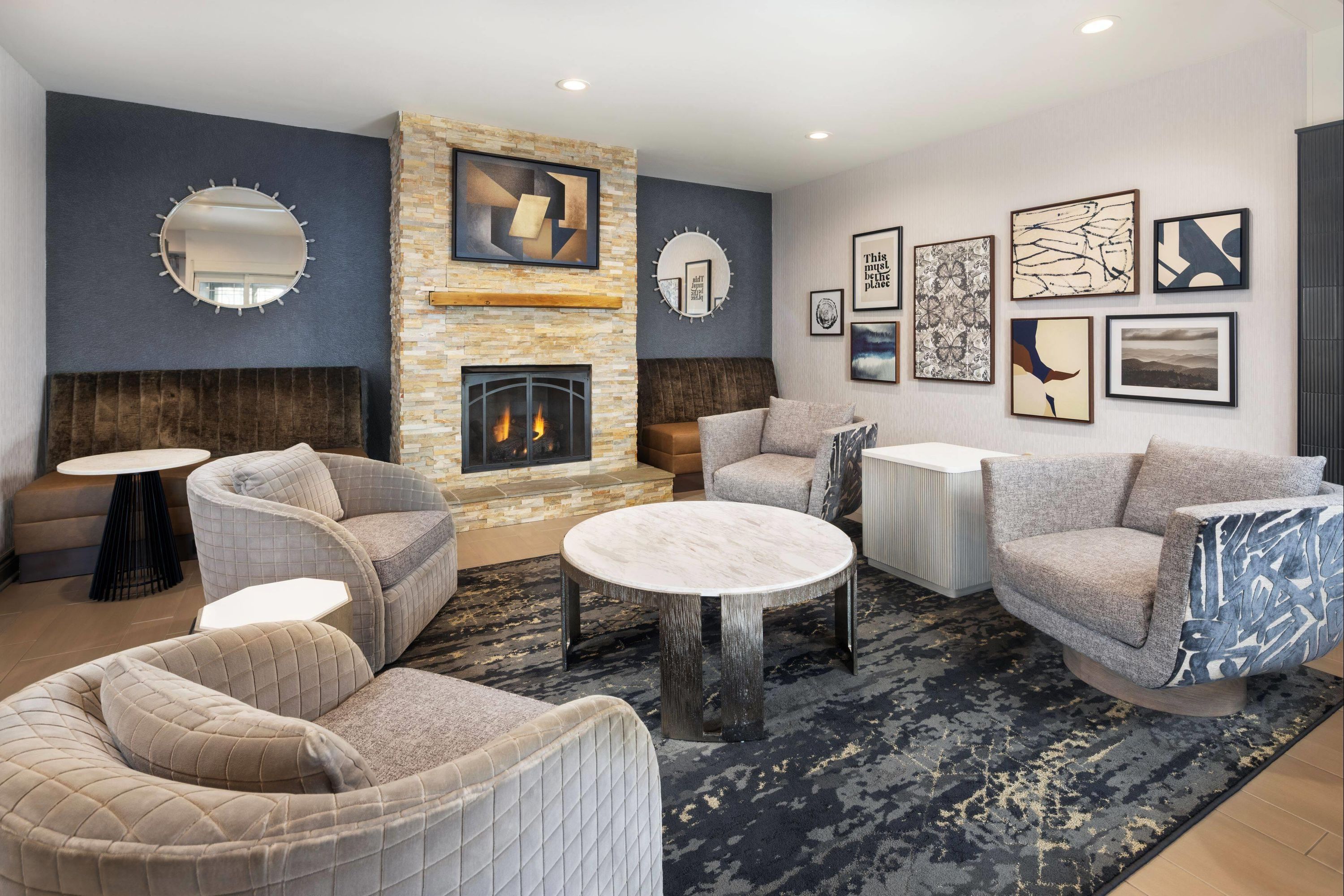 Lounge Photo