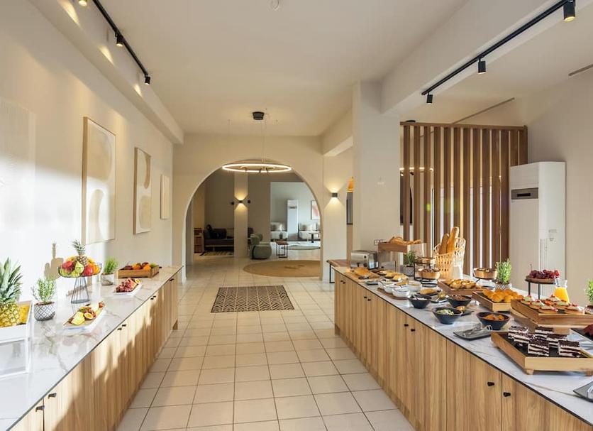 Buffet Photo