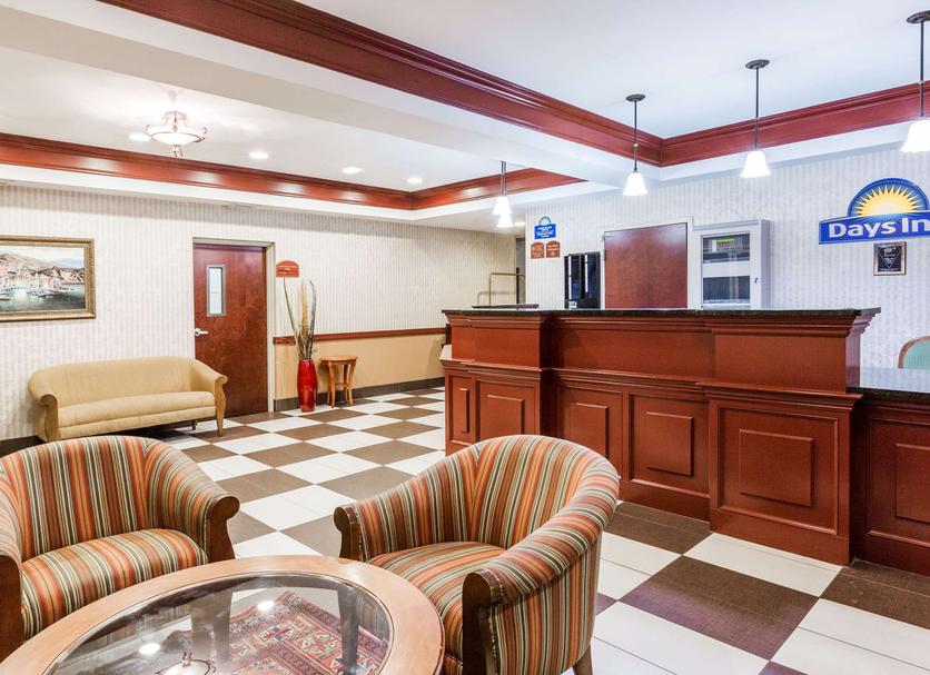 Front desk Photo