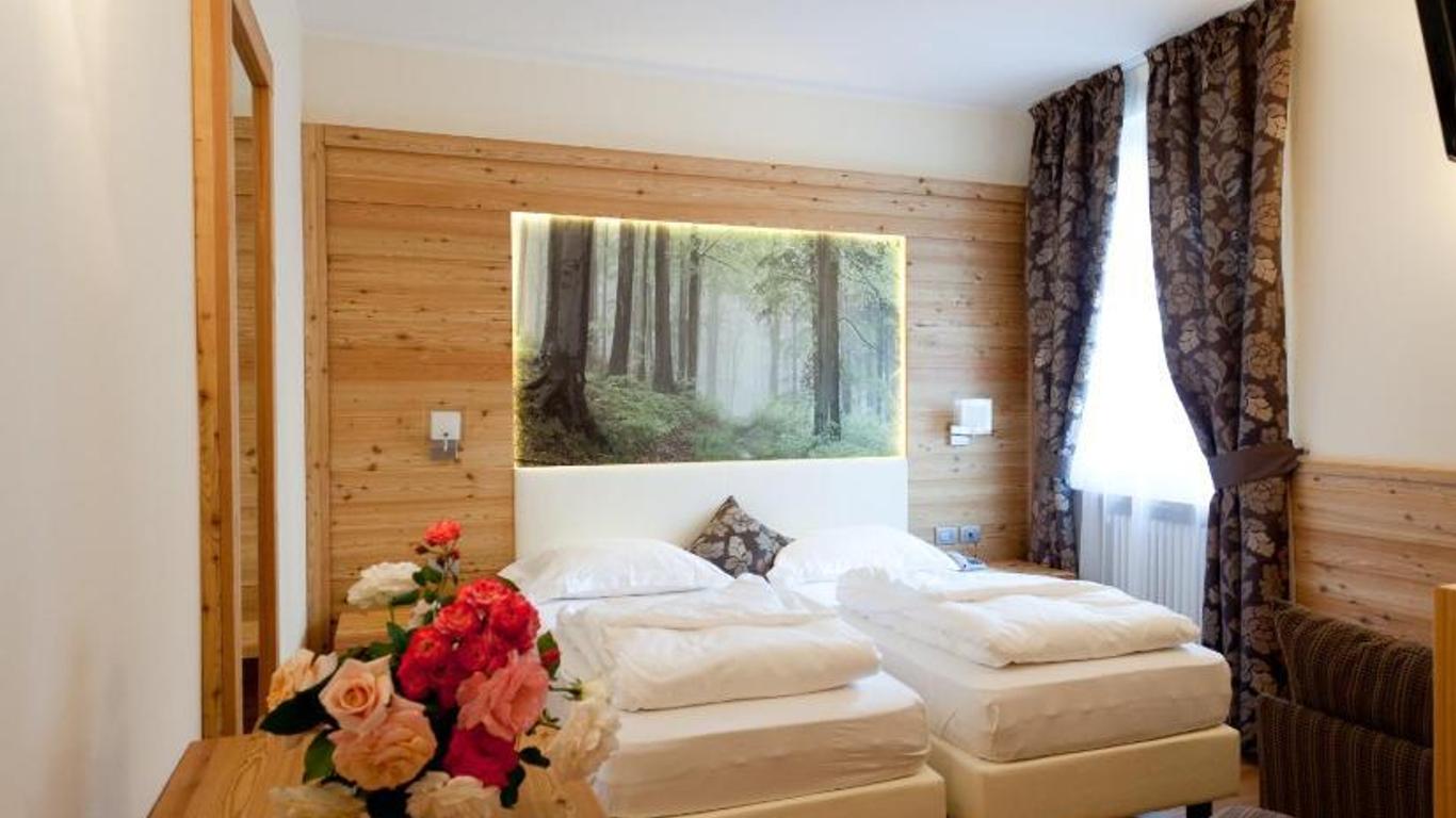 Albergo Tuenno