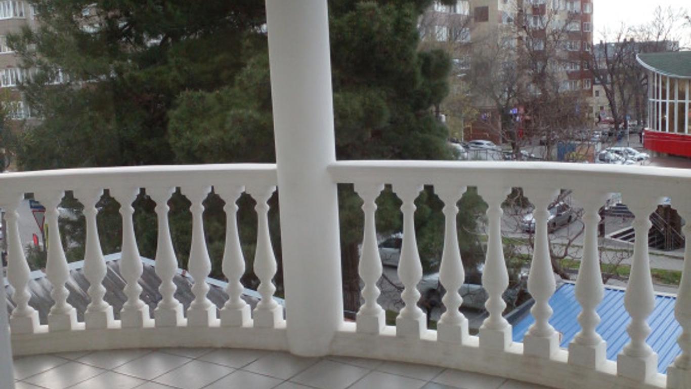 Yuzhny Ray Guest House