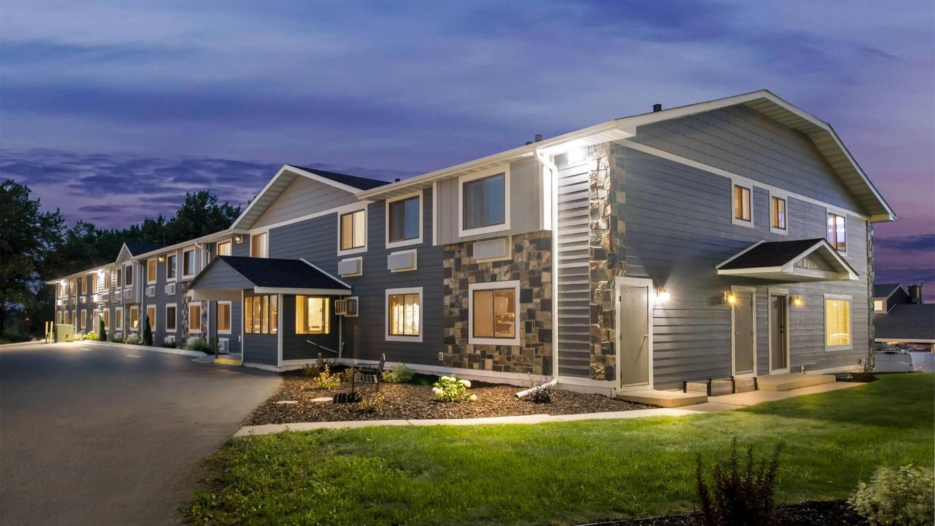 Super 8 by Wyndham Alexandria MN