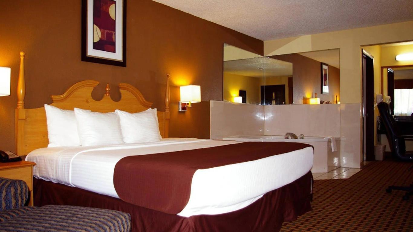 Deluxe Inn & Suites