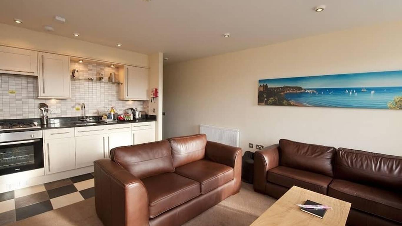 Harbourside Apartments with Private Parking
