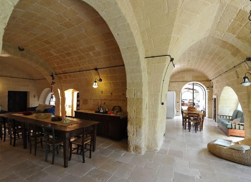 Dining room Photo