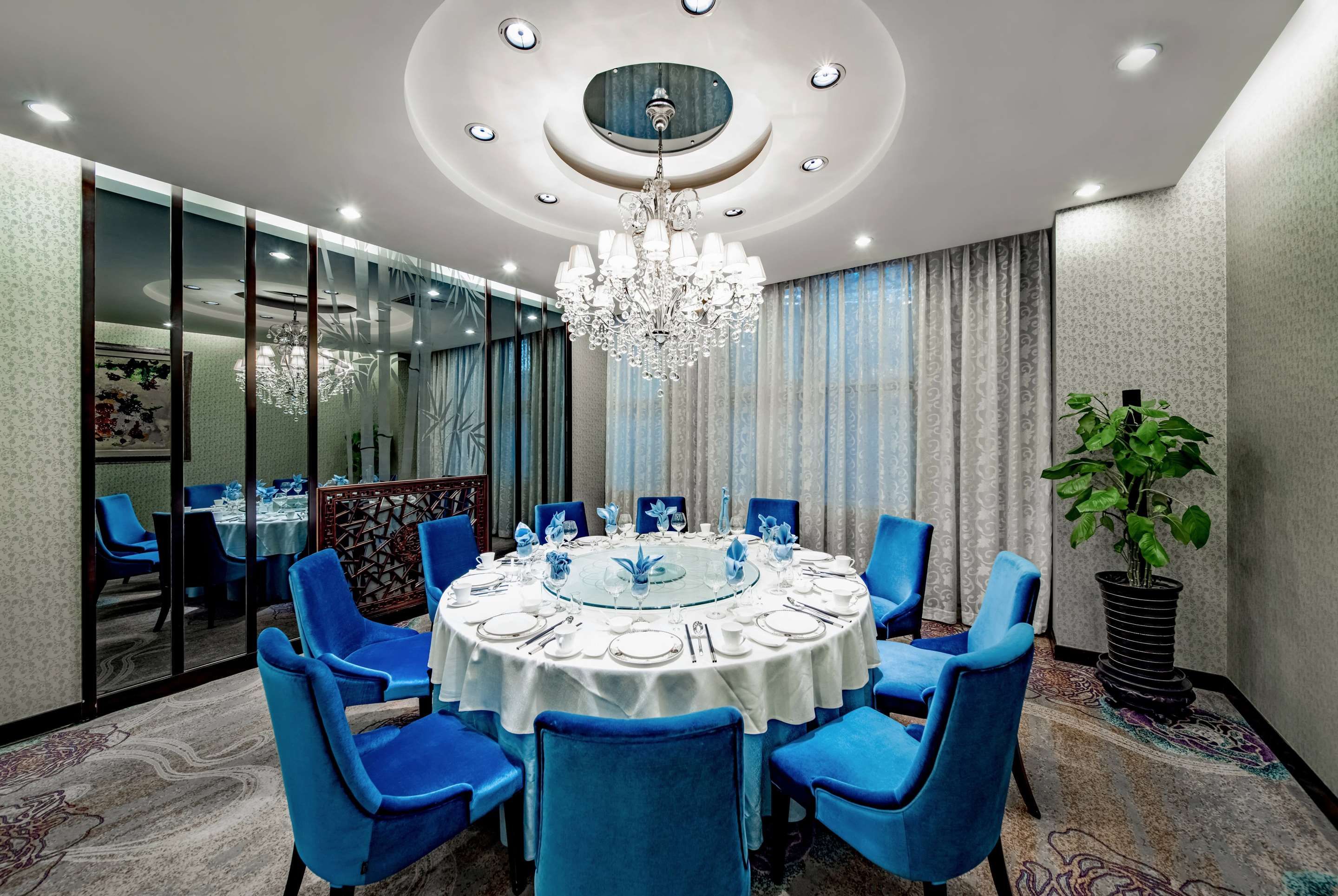 Banquet hall
