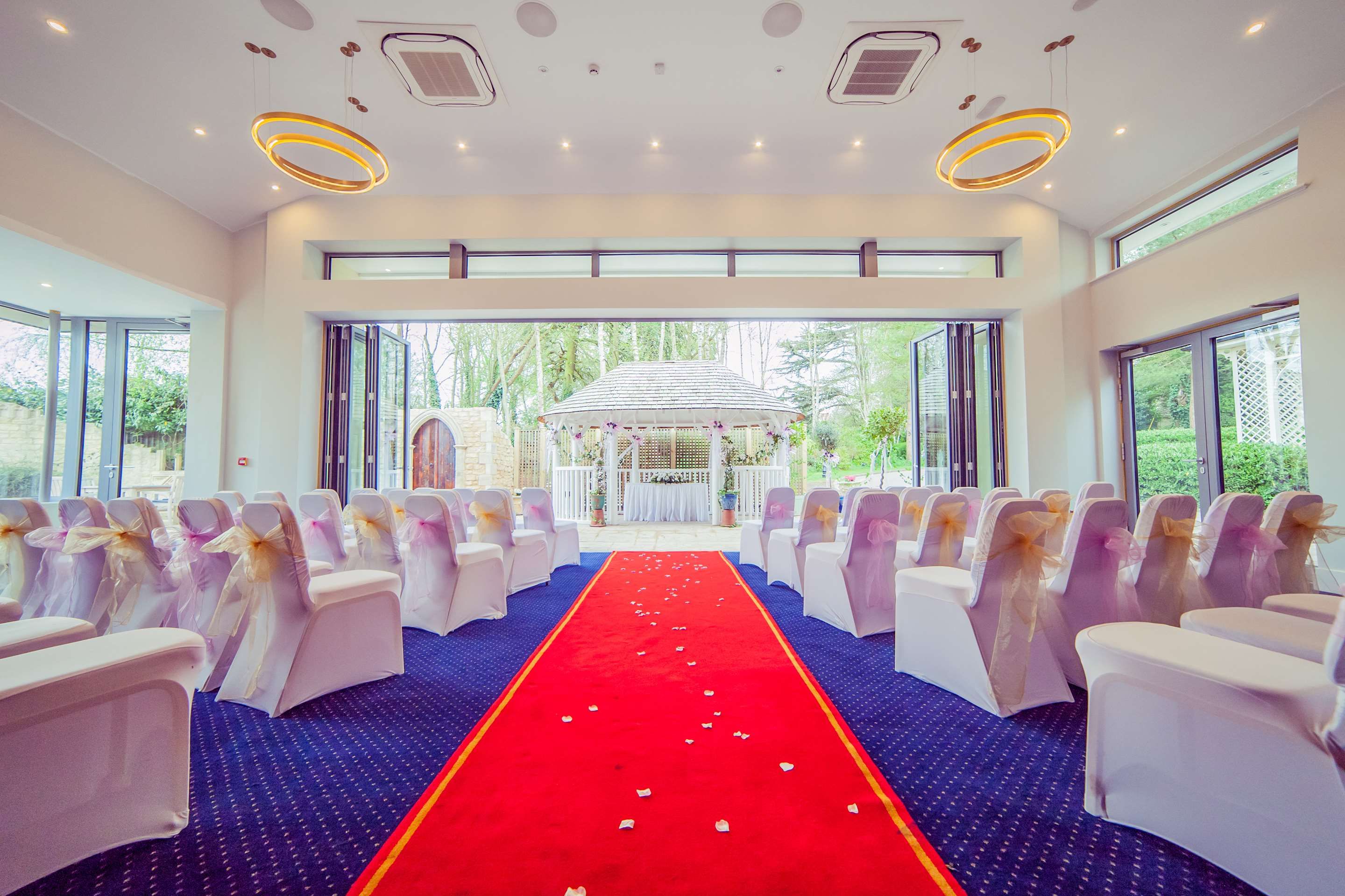 Banquet hall Photo