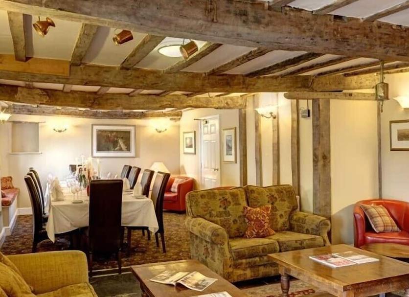 Dining room Photo