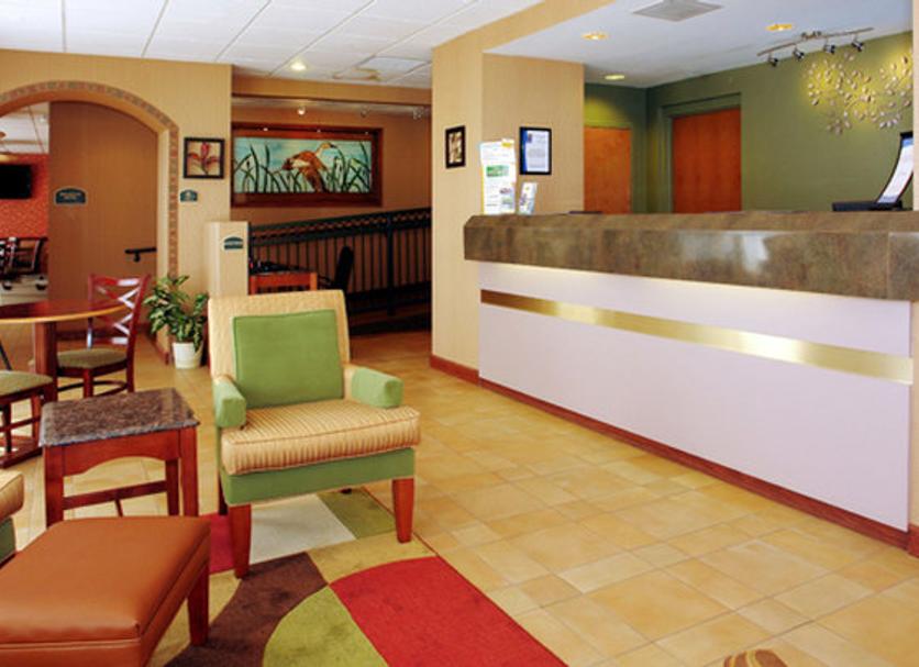 Front desk Photo