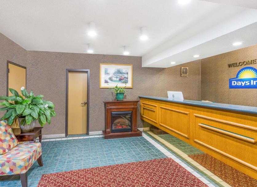 Front desk Photo