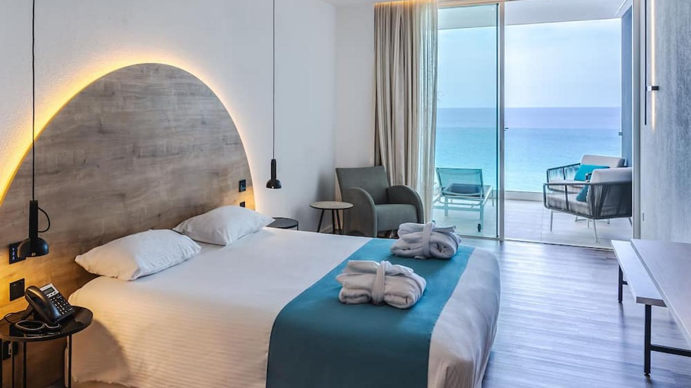 Flamingo Paradise Beach Hotel - Adults Only