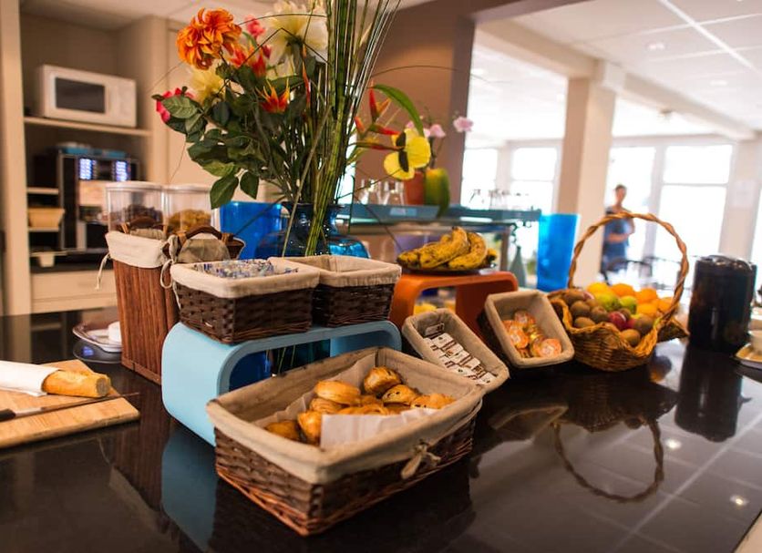 Buffet Photo