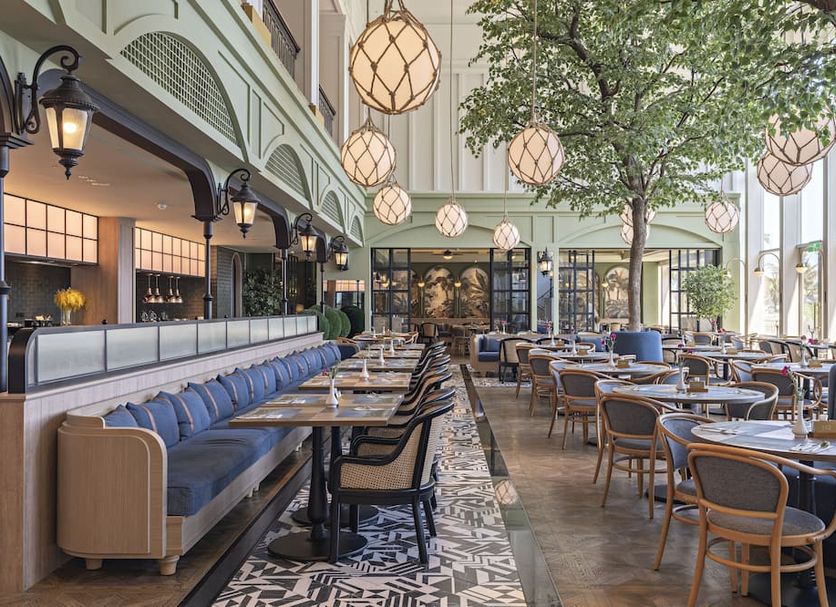 Restaurant Photo