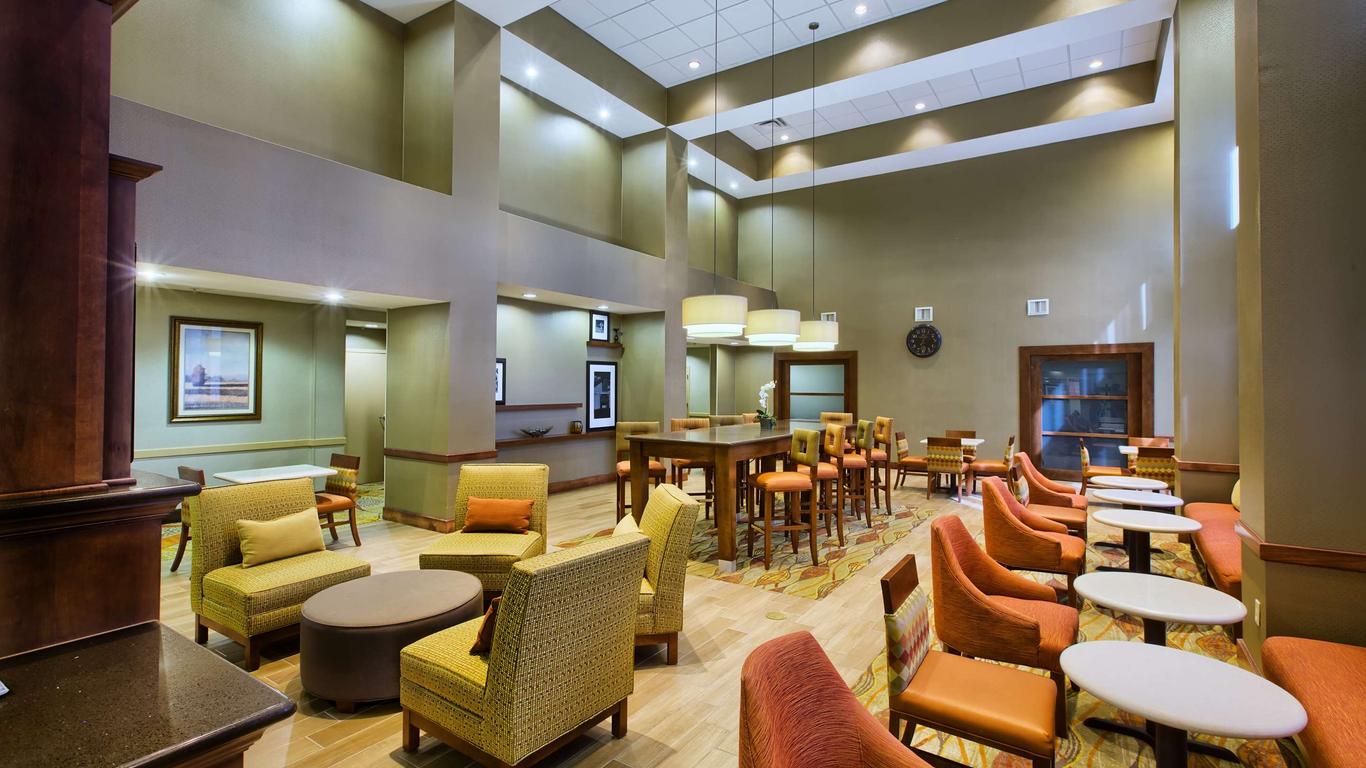 Hampton Inn & Suites Houston - Rosenberg