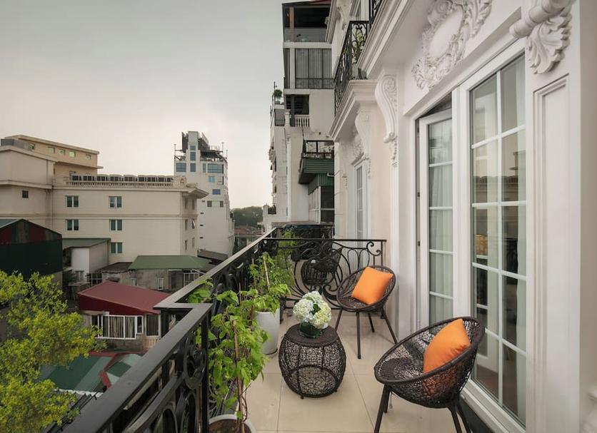 Balcony Photo