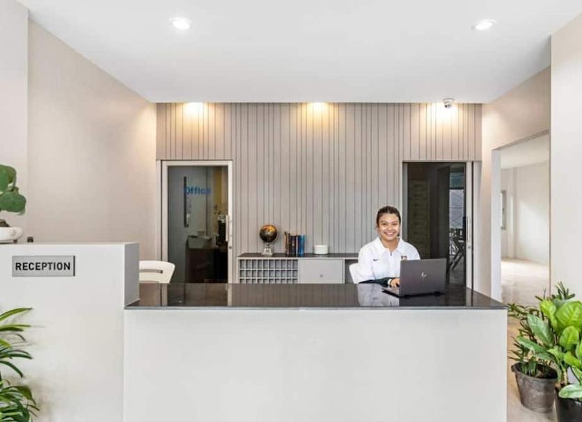 Front desk Photo