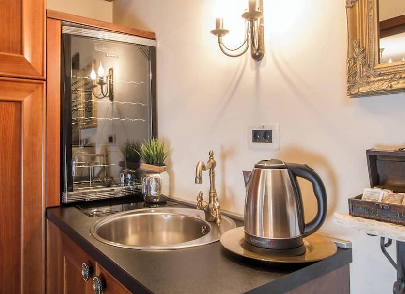 Kitchen Photo