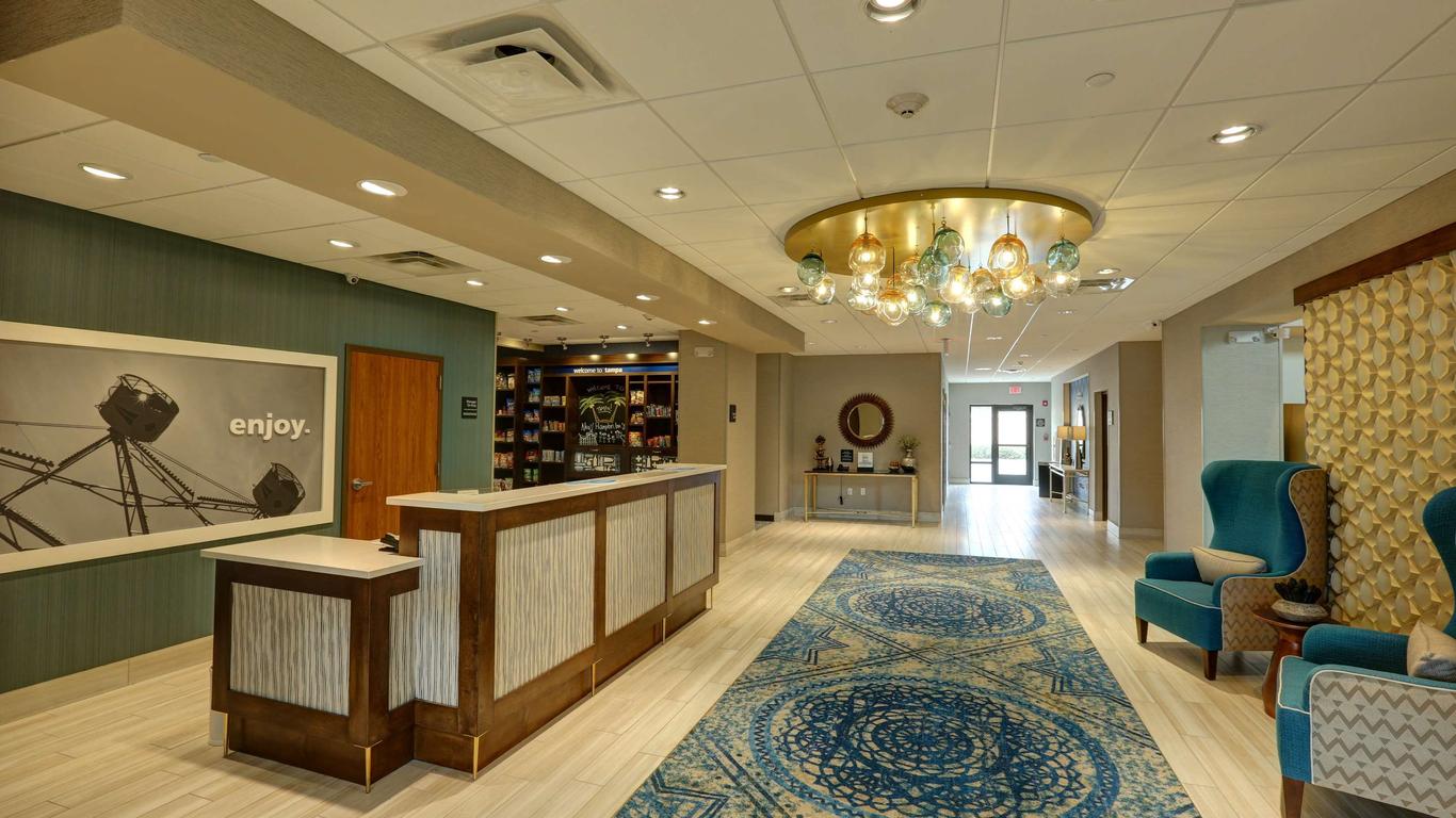 Hampton Inn & Suites Tampa Busch Gardens Area