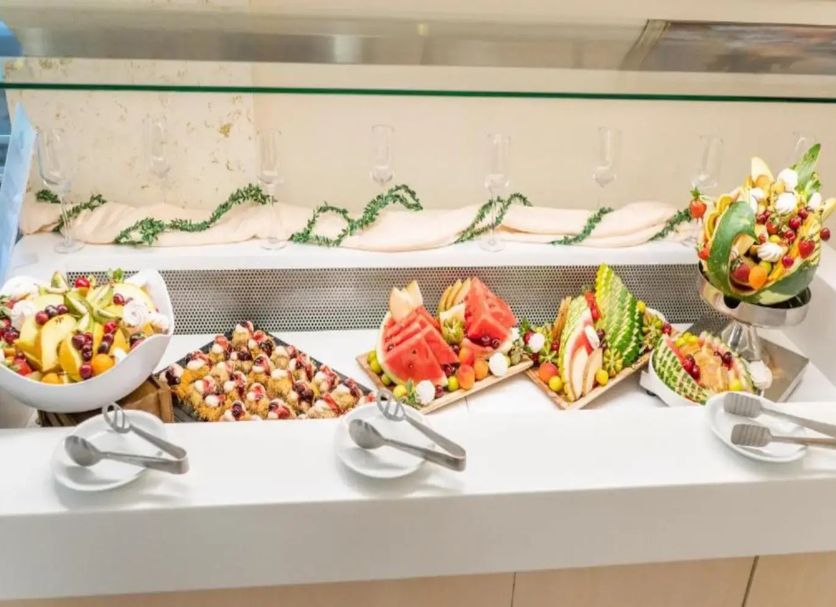 Buffet Photo