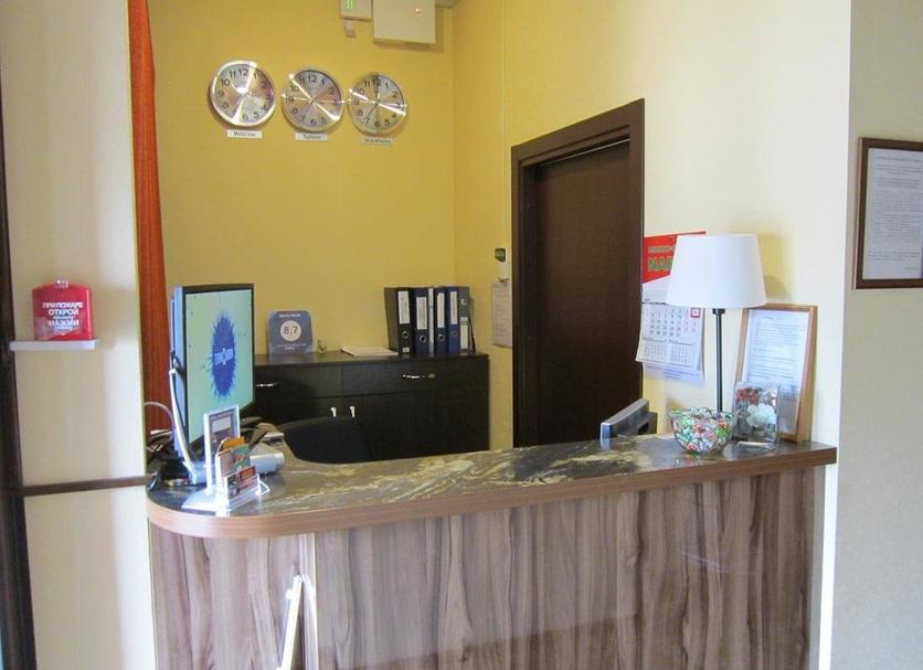 Front desk Photo