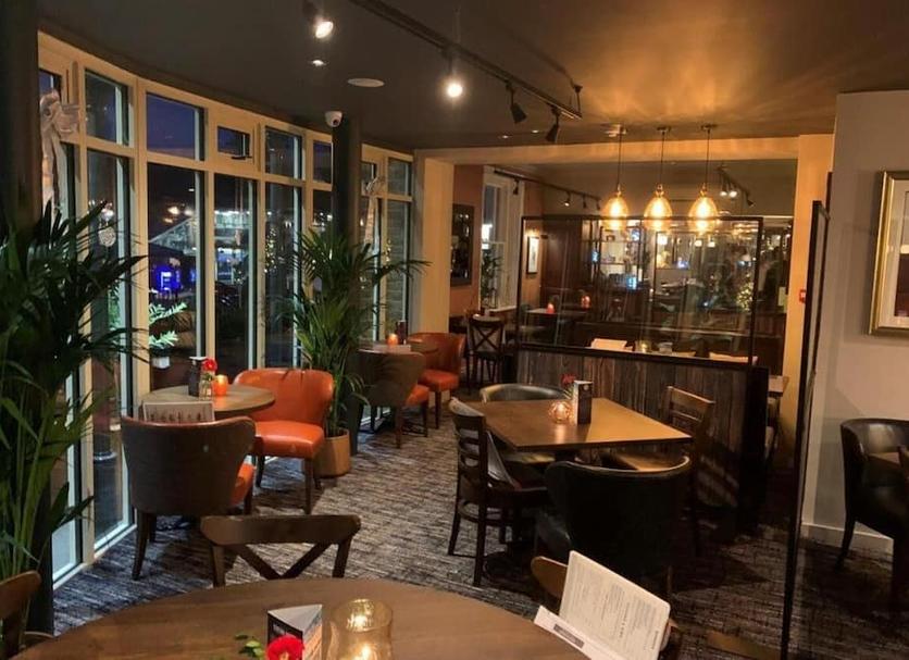 Restaurant Photo