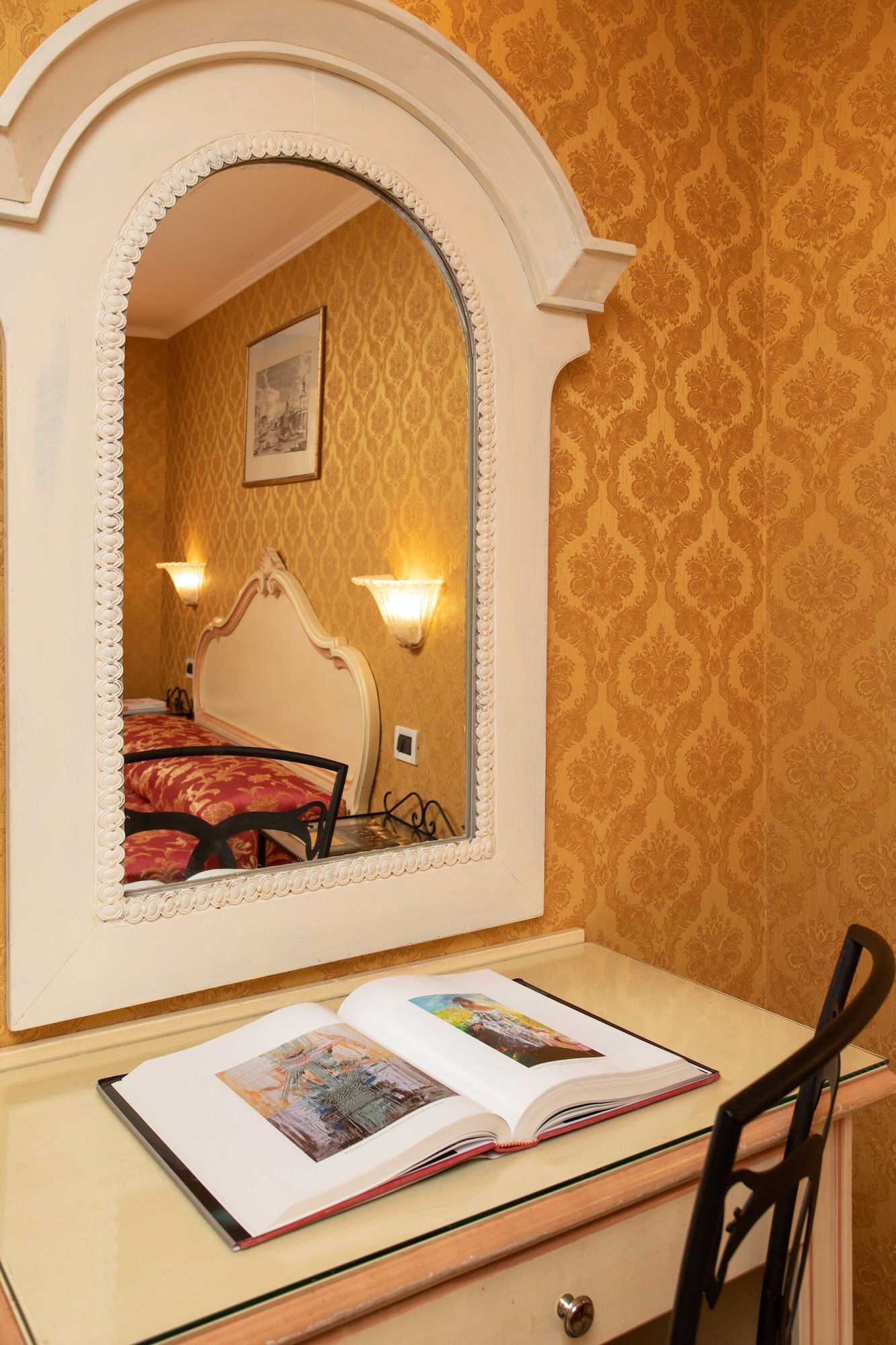 Room amenity