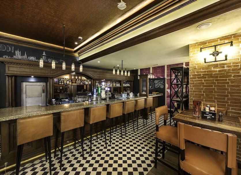 Bar Photo