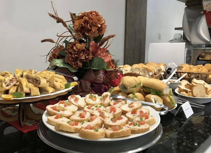 Buffet Photo